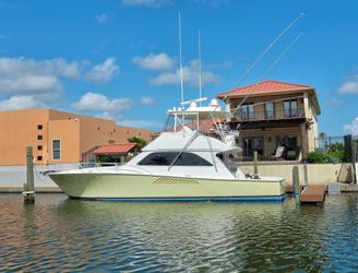 48' Viking 2005 Yacht For Sale